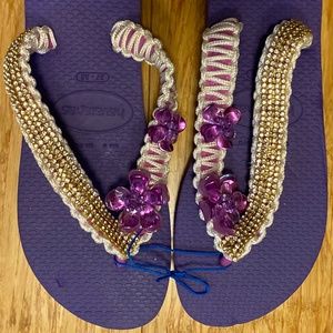 Decorated havaianas size 7.5